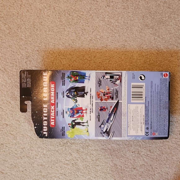 JUSTICE LEAGUE- MARTIAN MANHUNTER with Attack Armor - Picture 3 of 4